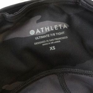 Athleta Ultimate Camo 7/8 Tight XS